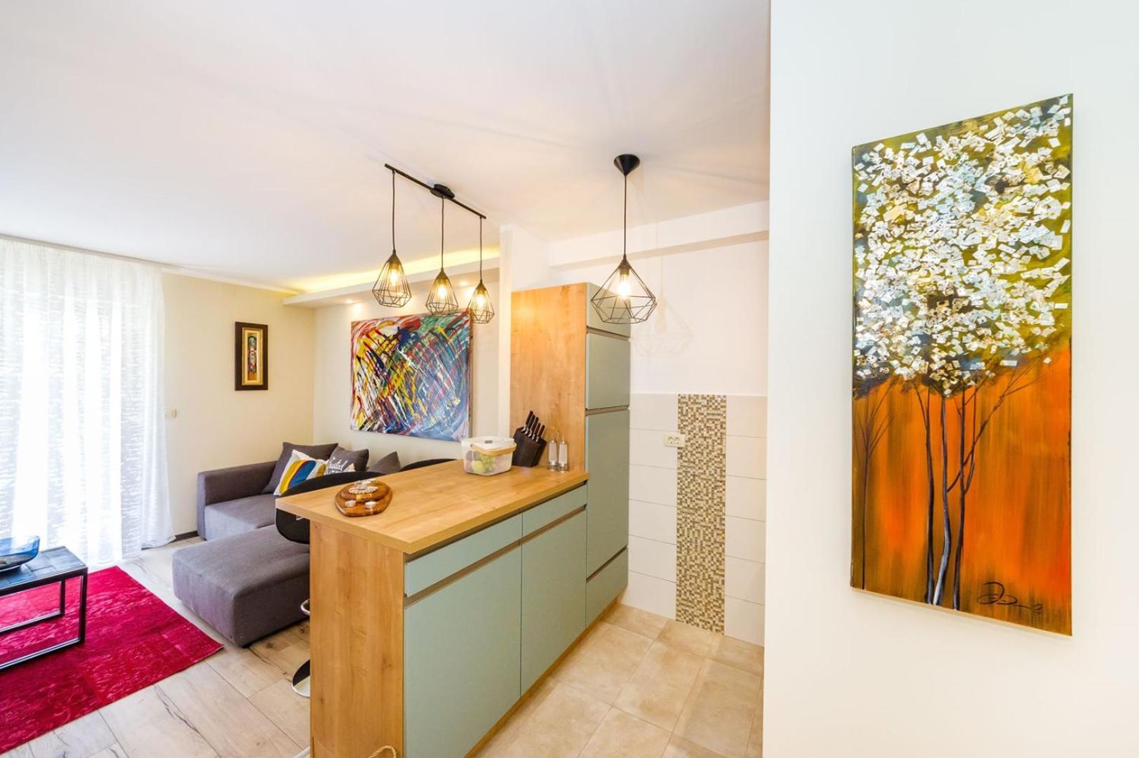 Ema 2br Apt. In Old Town Centre Zadar