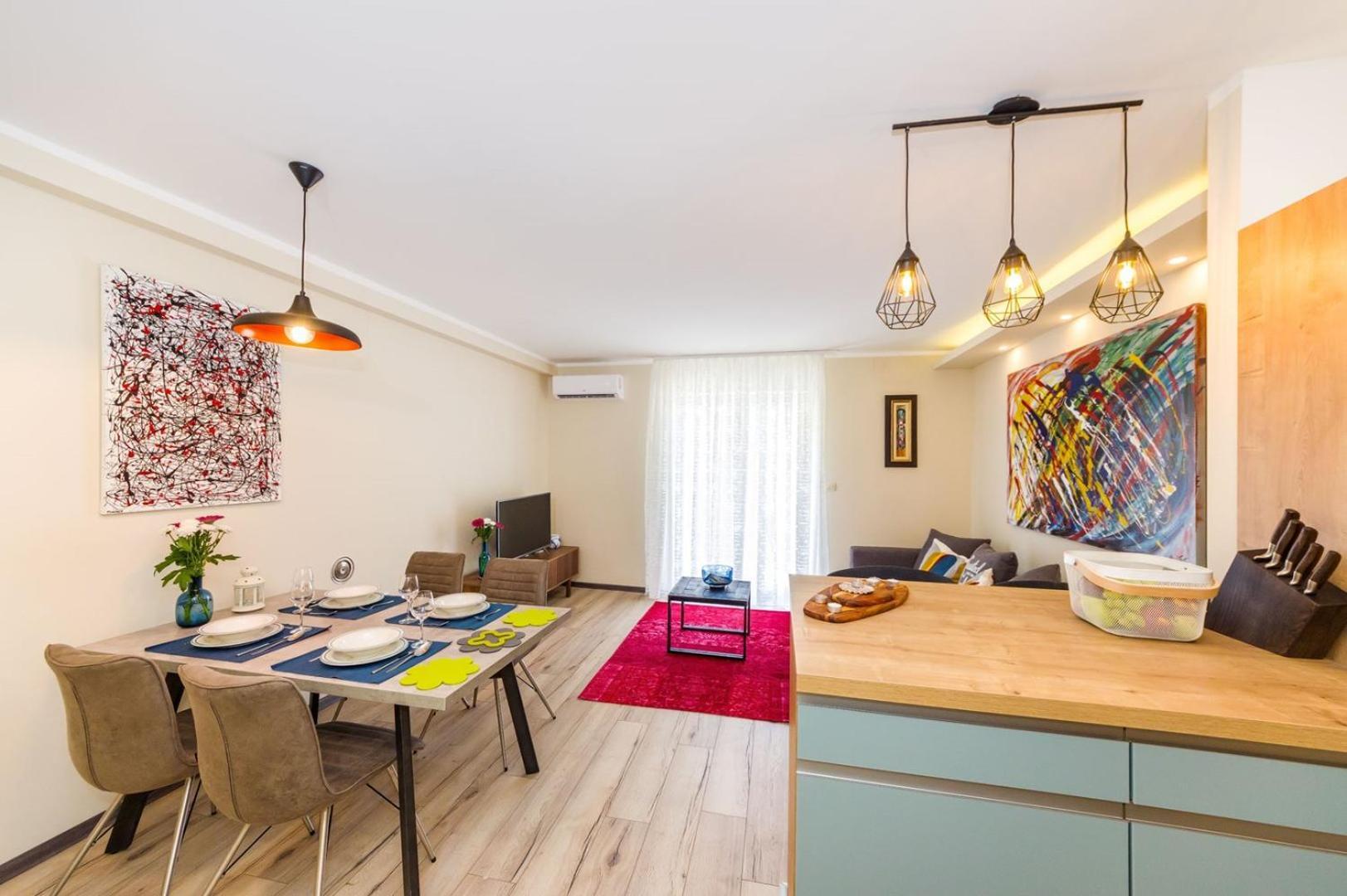 Apartment Ema 2br Apt. In Old Town Centre *