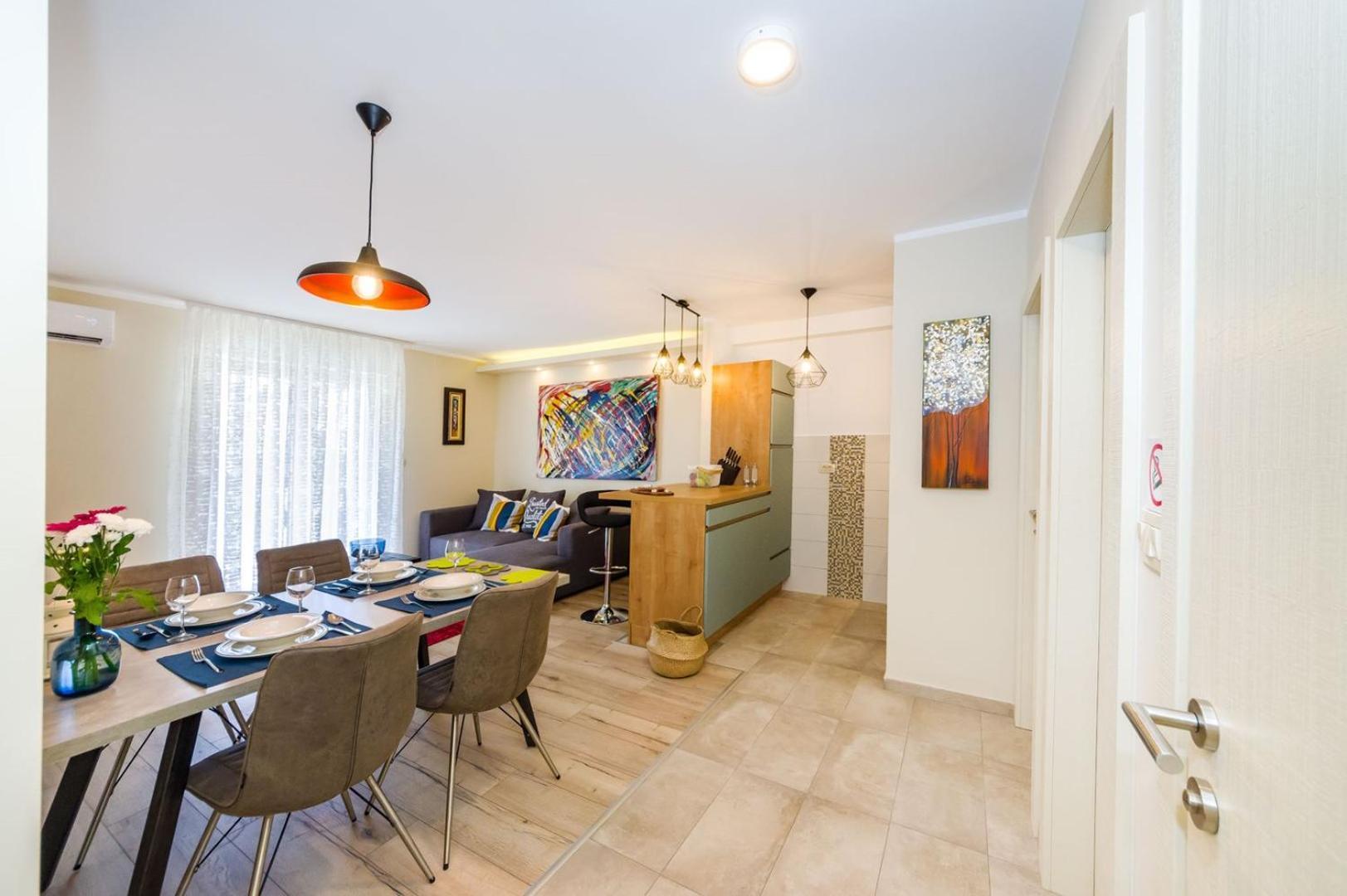 Apartment Ema 2br Apt. In Old Town Centre *