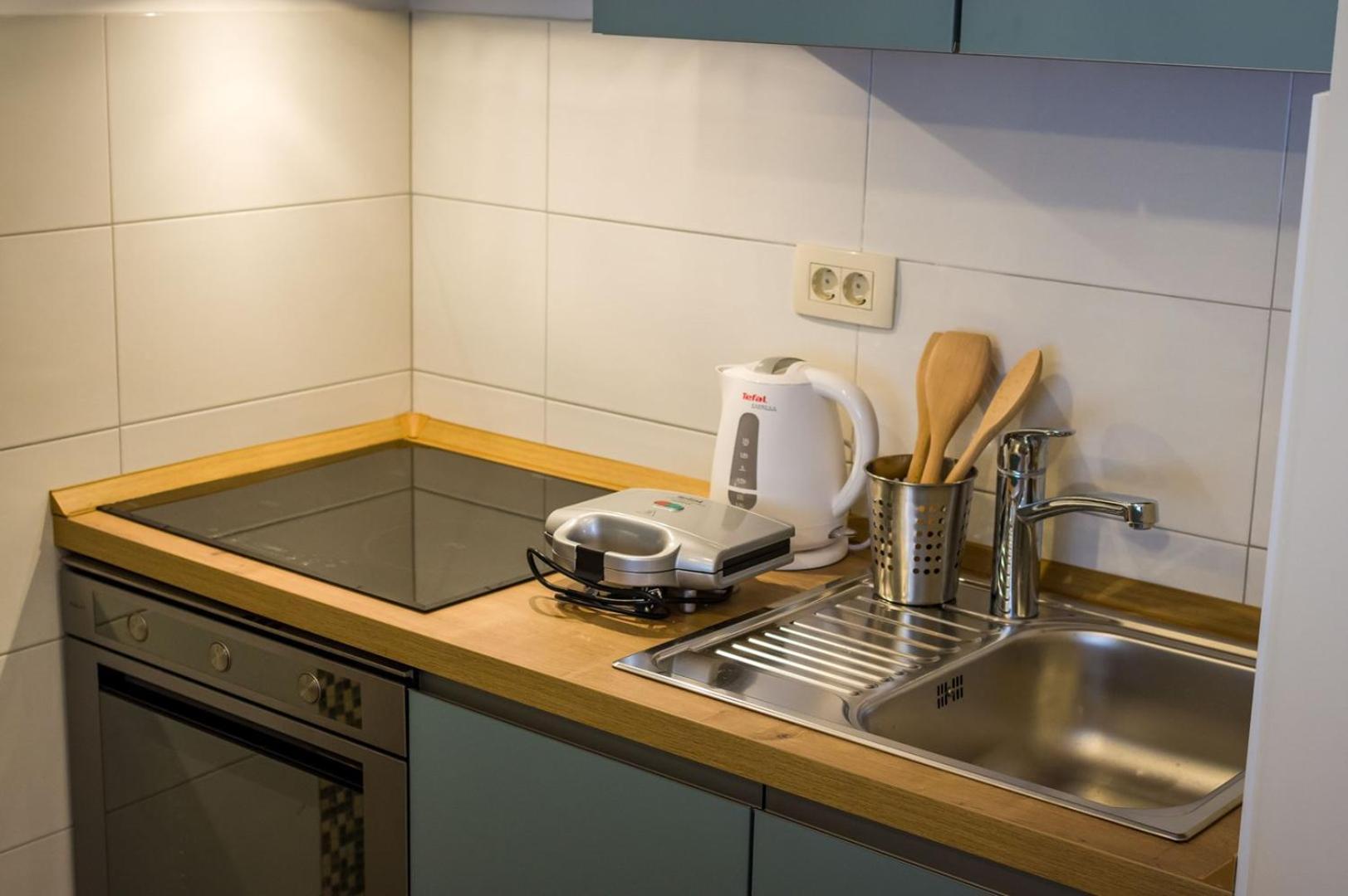 Ema 2br Apt. In Old Town Centre