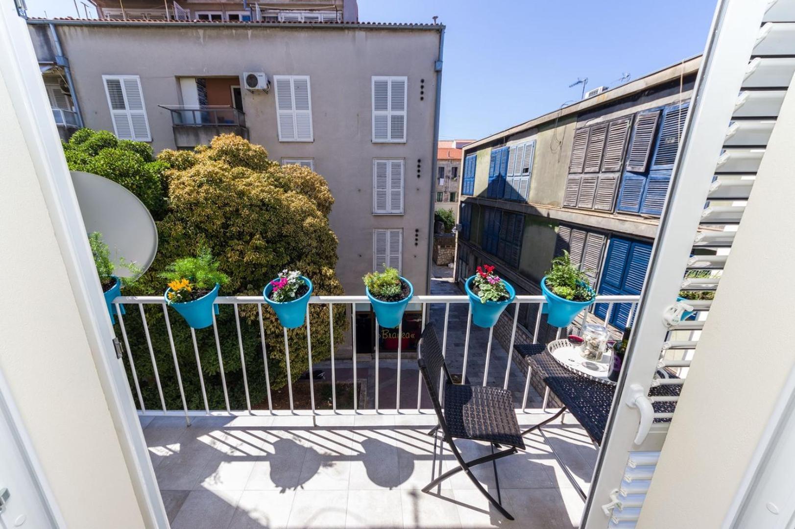 Ema 2br Apt. In Old Town Centre Zadar
